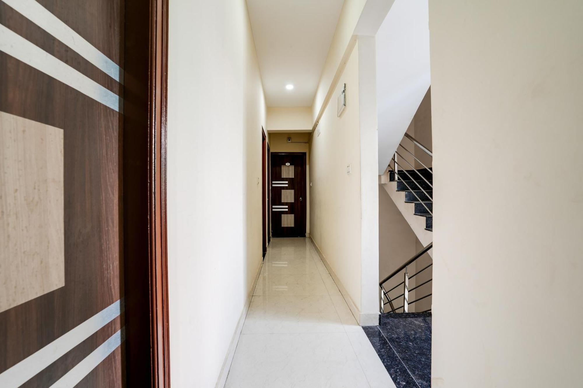 Super Hotel O Bangalore Near Reva Circle Formerly Cka Boarding Yelahanka Екстериор снимка