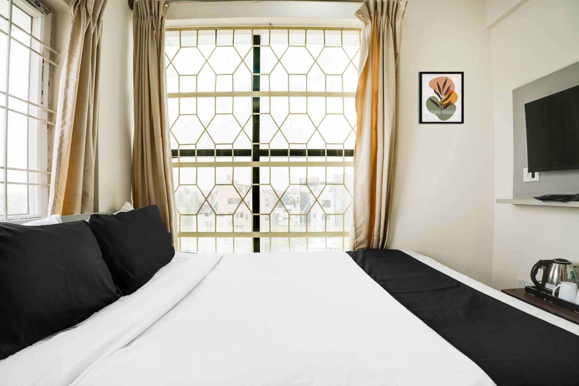 Super Hotel O Bangalore Near Reva Circle Formerly Cka Boarding Yelahanka Екстериор снимка