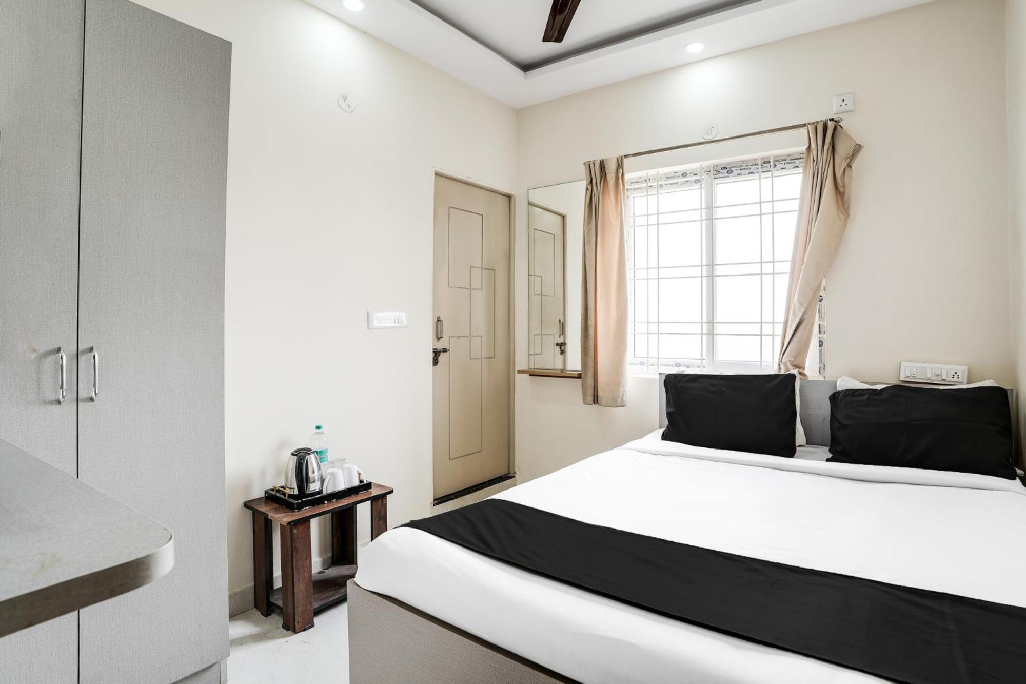 Super Hotel O Bangalore Near Reva Circle Formerly Cka Boarding Yelahanka Екстериор снимка