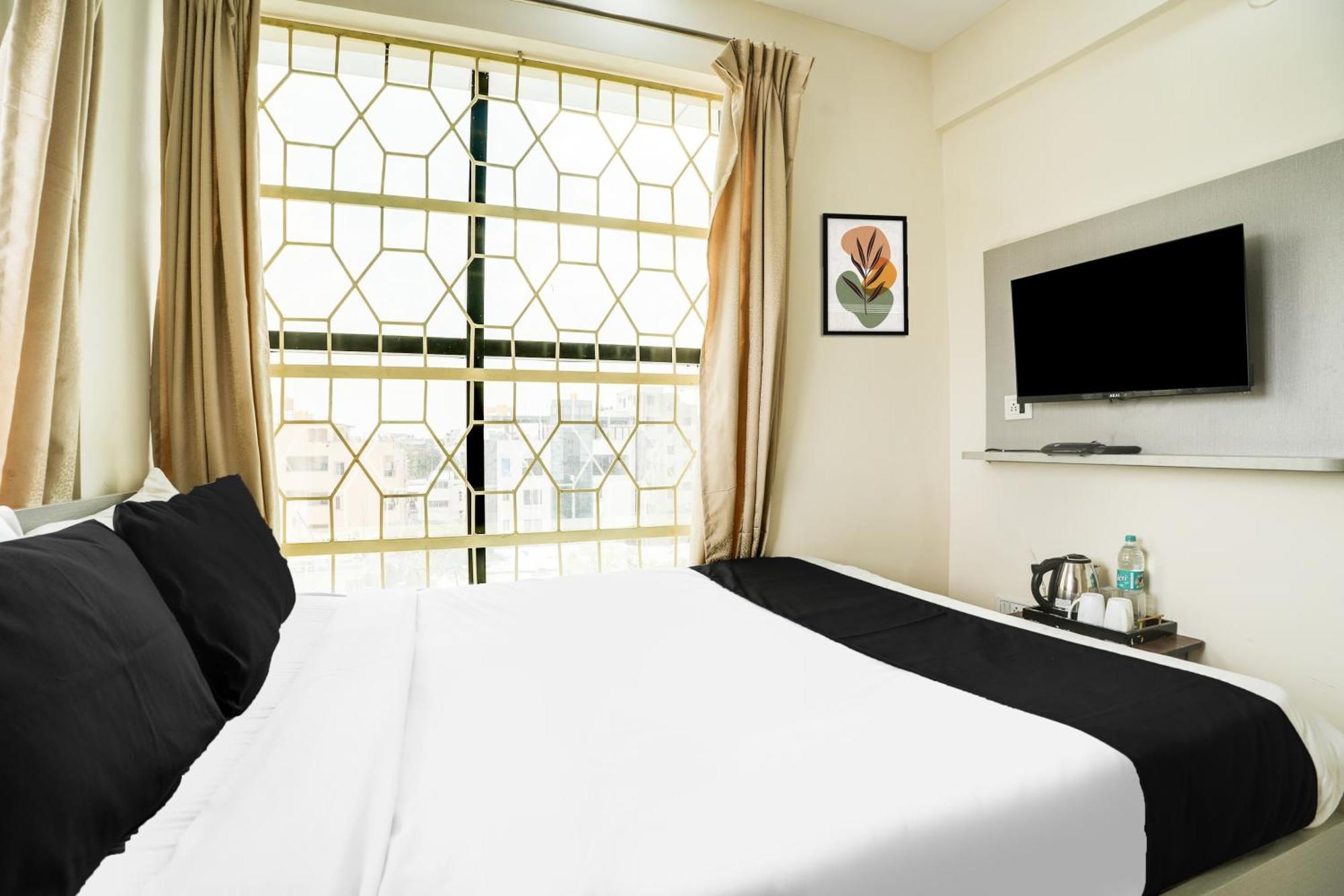 Super Hotel O Bangalore Near Reva Circle Formerly Cka Boarding Yelahanka Екстериор снимка